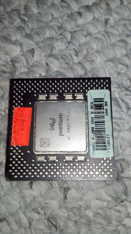 Pentium P-200 MMX MOD $_57.JPG