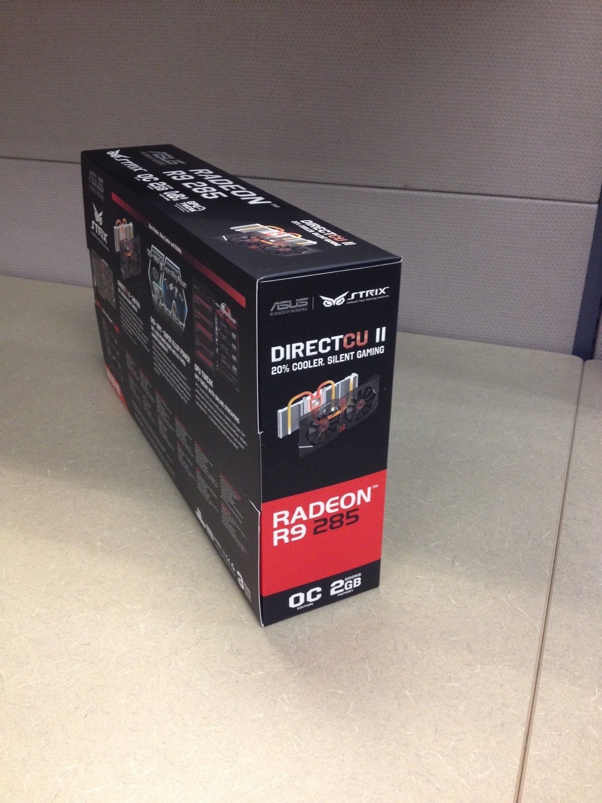 ASUS-R9 285 STRIX 02