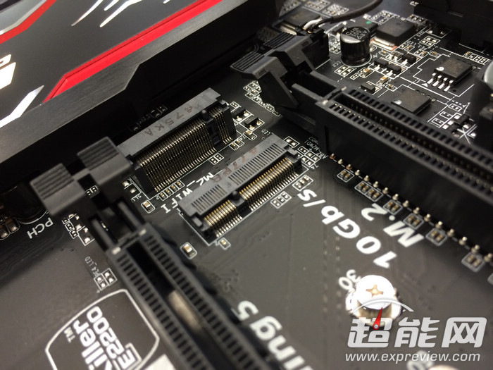 GIGABYTE X99 Gaming 5 07