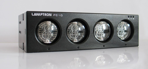 Lamptron-FC10 01